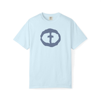 Front view of the chambray Women's Heavyweight Front Graphic Tee.